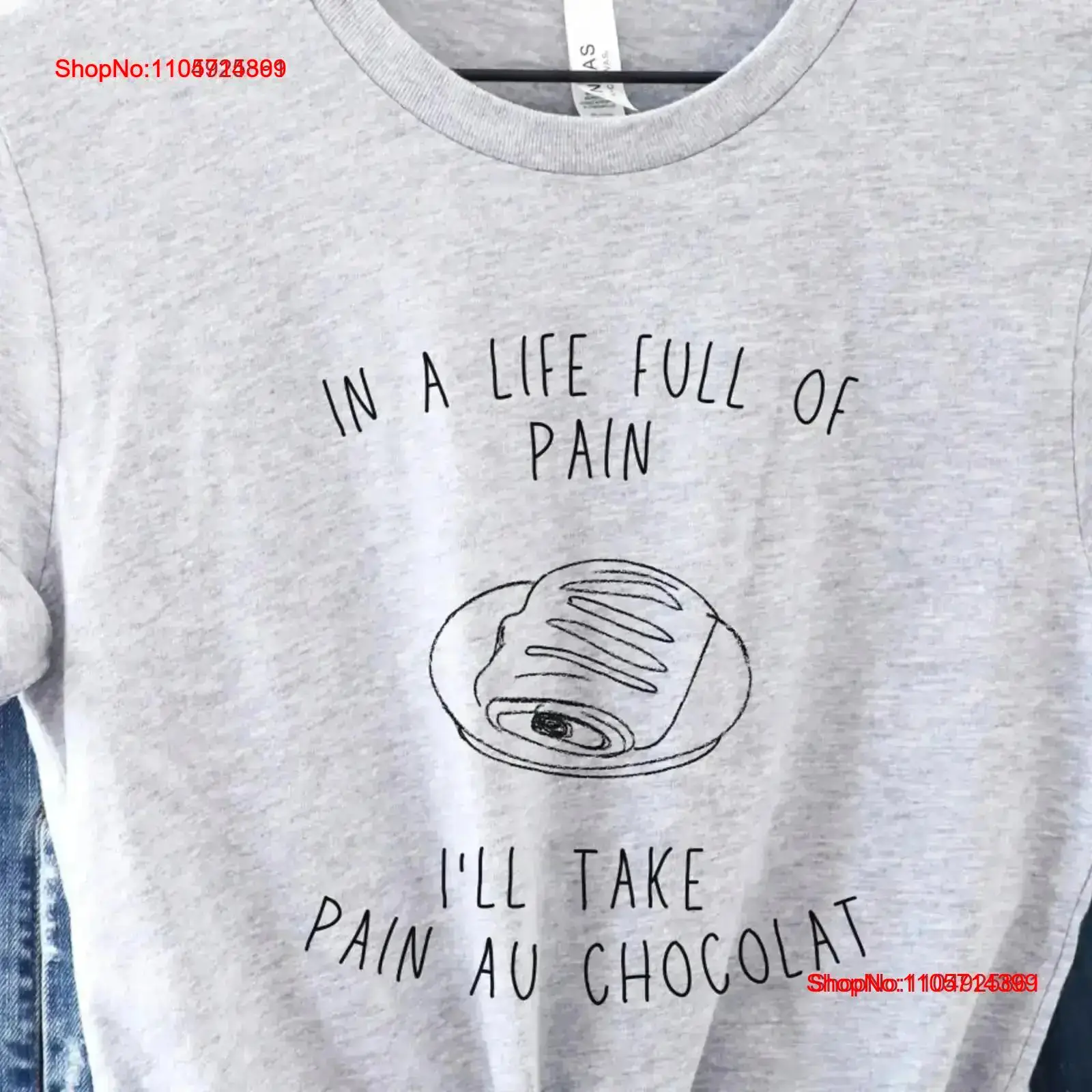 Vintage Fashion Pinterest - Croissant-T-Shirt: Der einzige Schmerz, den ich