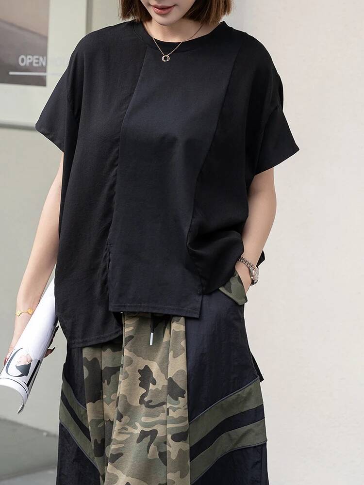 Vintage Fashion Build - Unregelmäßiges Damen-T-Shirt in Schwarz mit großem
